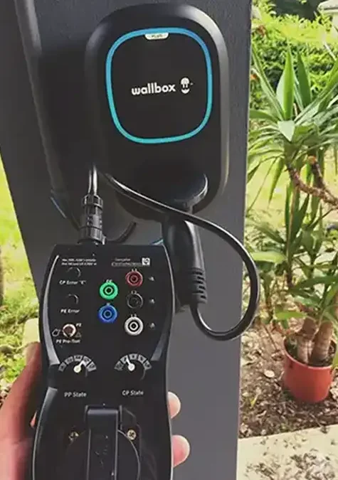 Installation borne Wallbox Pulsar 7,4 kw à Nantes