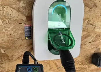 Installation borne SCHNEIDER ELECTRIQUE 11kw à Nantes